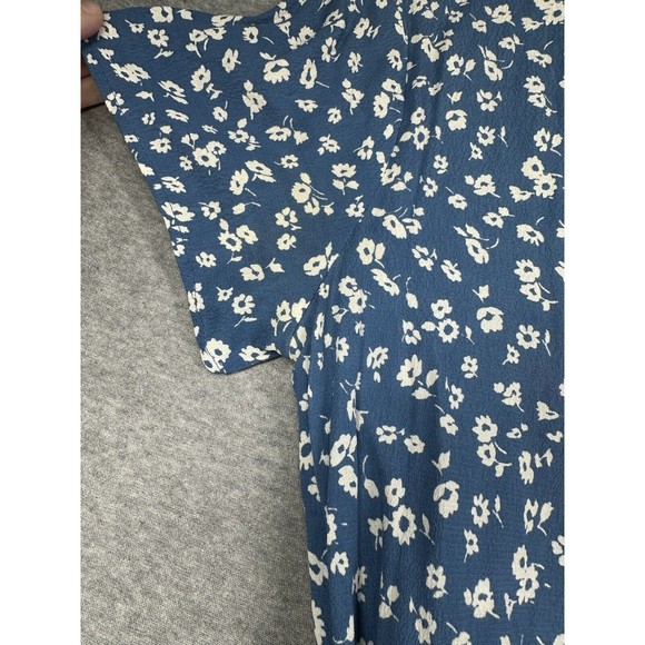 Rails‎ Sophia Romper in Blue Daisies S Causal Summer - Picture 11 of 12